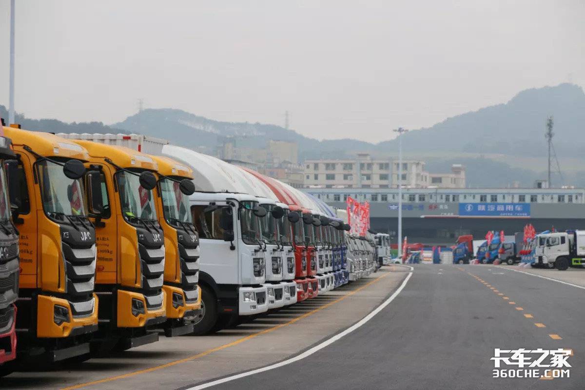 卡車(chē)行業(yè)前沿動(dòng)態(tài)，駛向未來(lái)的自信與卓越成就