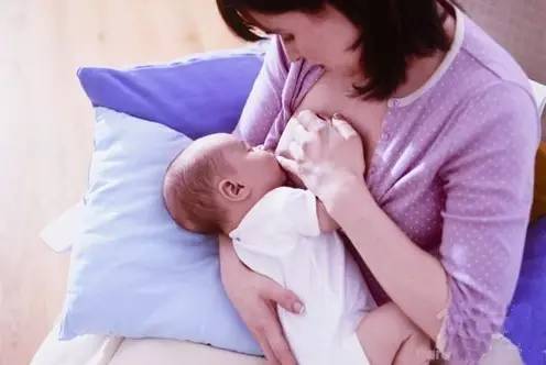 時(shí)代背景下的哺育之道，母乳喂養(yǎng)最新視頻指南