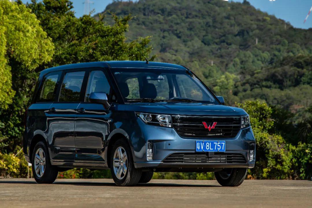 五菱最新版，時尚實力完美結(jié)合的汽車之選 ??