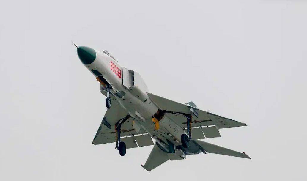 殲60戰(zhàn)機試飛震驚世界,相對評價_四極XFA343.05