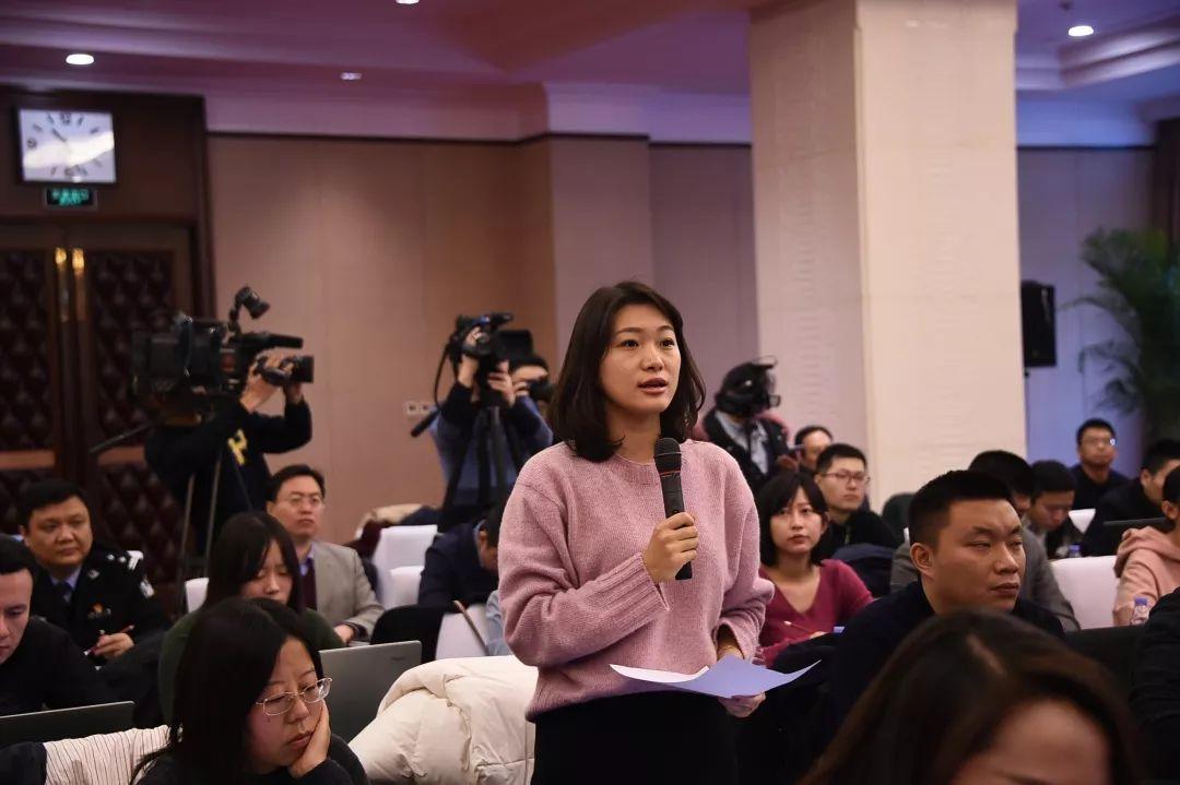 移民最新動(dòng)態(tài)及全面指南，完成移民任務(wù)與提升技能的方法
