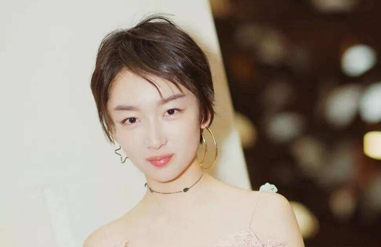 吳昕最新短發(fā)時尚造型指南，詳細(xì)步驟打造個性時尚造型
