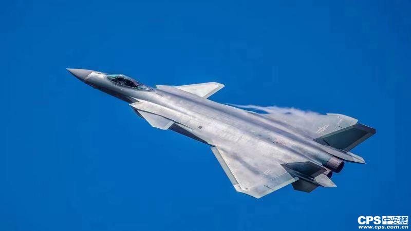 殲60戰(zhàn)機(jī)首飛引全球矚目，素材與動(dòng)態(tài)方案詳解_TQU322.84創(chuàng)意版