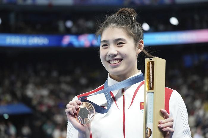2024新澳精準(zhǔn)資料免費(fèi)提供下載,欣賞 詞語解析_張雨霏PFC83.95.35