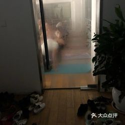 直播測(cè)體重，小巷深處的特色小店探尋健康與樂(lè)趣的秘訣