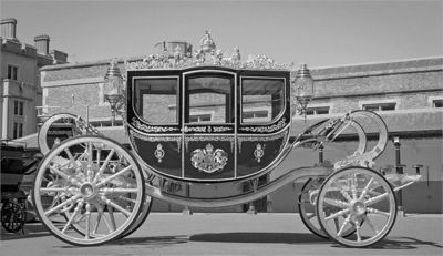 “2024年澳門特馬揭曉，方案執(zhí)行穩(wěn)定——ADS68.538車載版詳述”