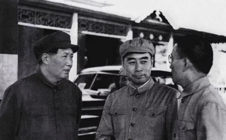 直播后的溫馨時(shí)光，意外友情之旅啟程