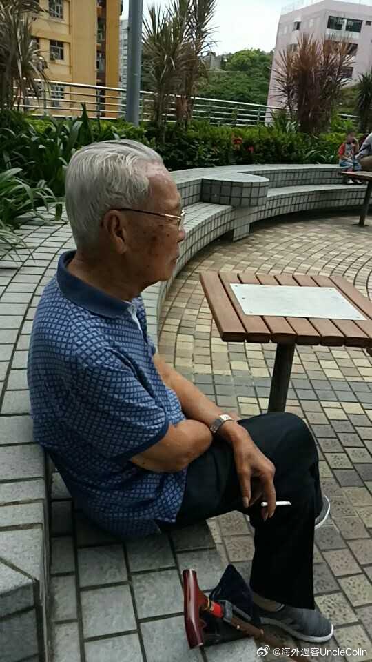 關(guān)于戀老門戶的涉黃問題及成熟魅力的獨(dú)特視角探索