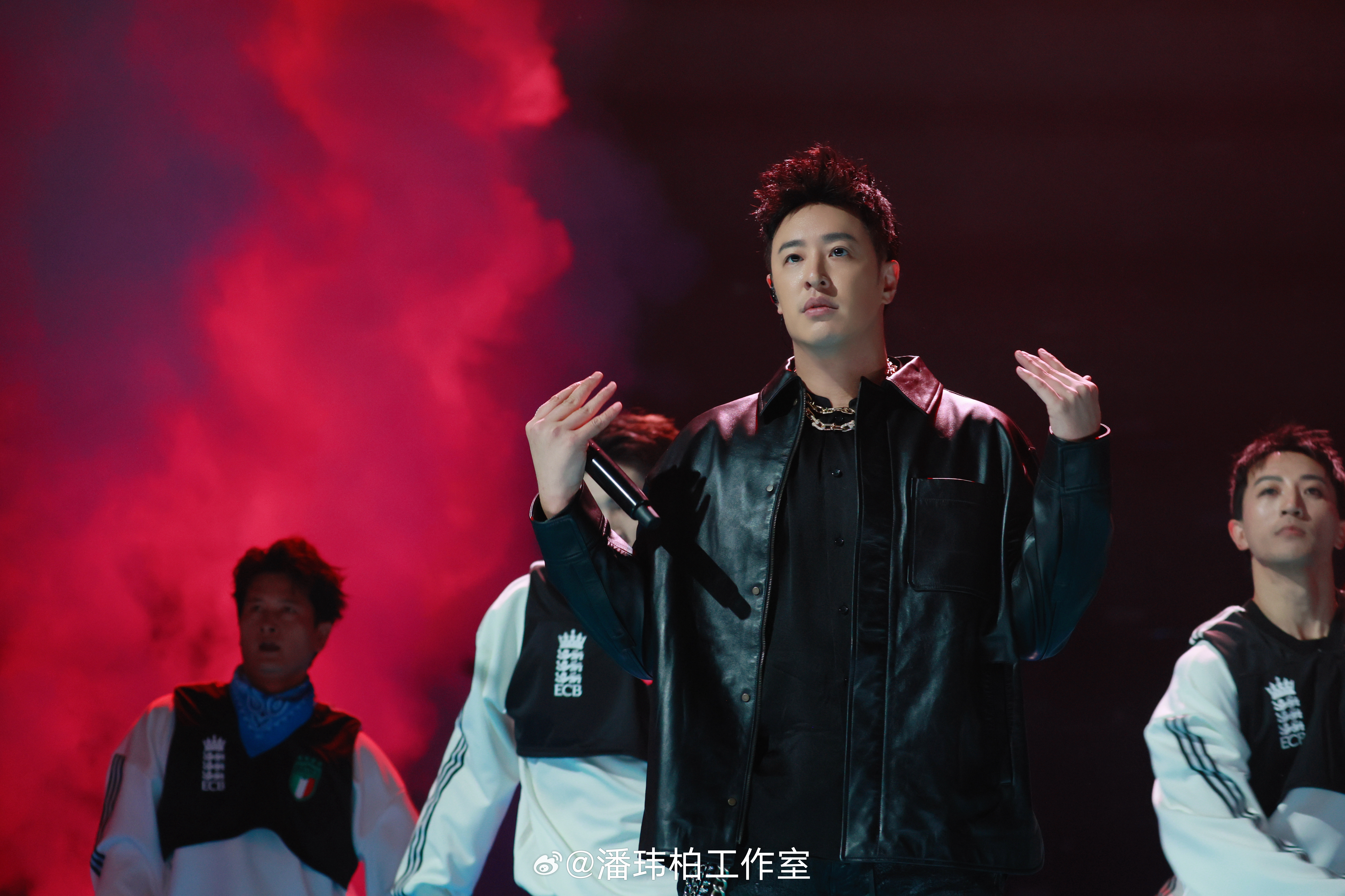 潘瑋柏最新動(dòng)態(tài)，與大自然共舞，探尋內(nèi)心寧?kù)o樂(lè)章