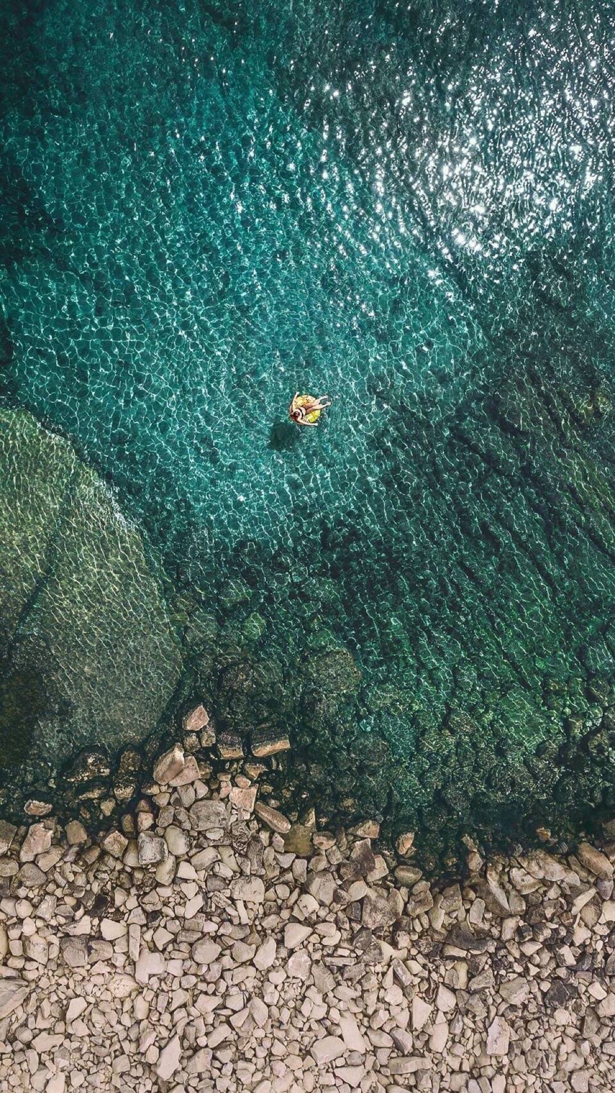iOS 11最新壁紙，溫馨小故事的奇妙旅程