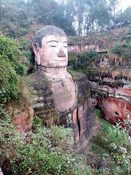 最新破解蘋(píng)果磚頭機(jī)行為違法且涉及倫理隱私問(wèn)題，建議遵守法律遠(yuǎn)離非法行為