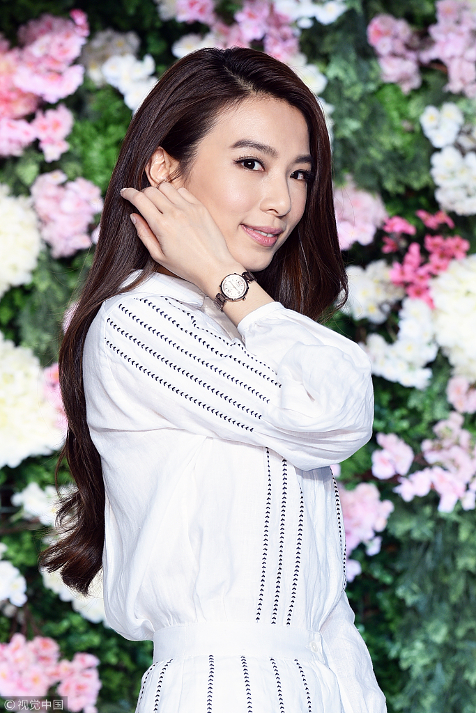 田馥甄最新卷發(fā)，科技與時(shí)尚的完美融合亮相時(shí)尚圈！