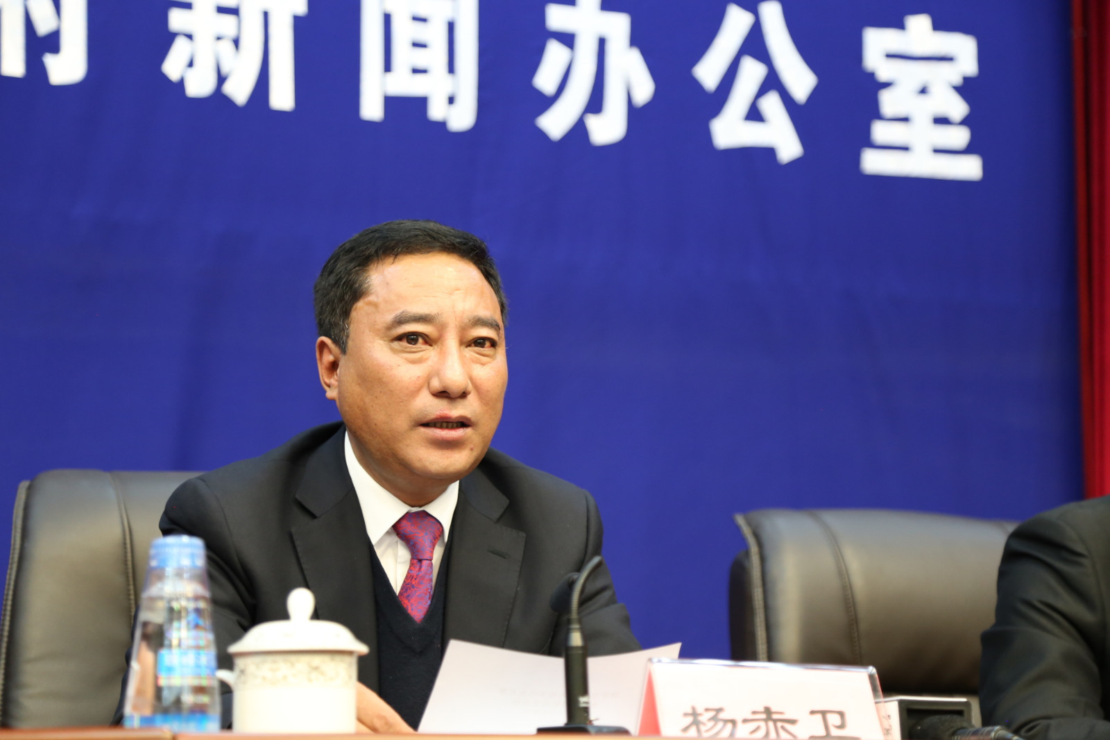 蓉城新領(lǐng)導(dǎo)架構(gòu)揭秘，成都市副市長最新名單公布