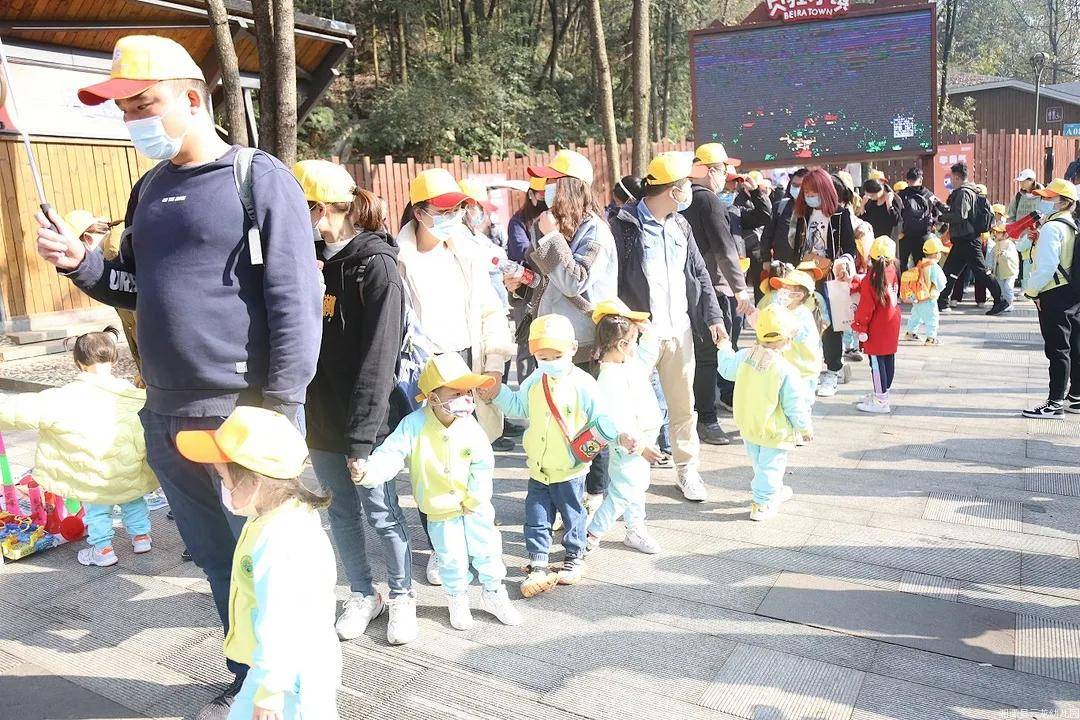 湘潭媽媽跳摟事件最新進(jìn)展及消息披露??