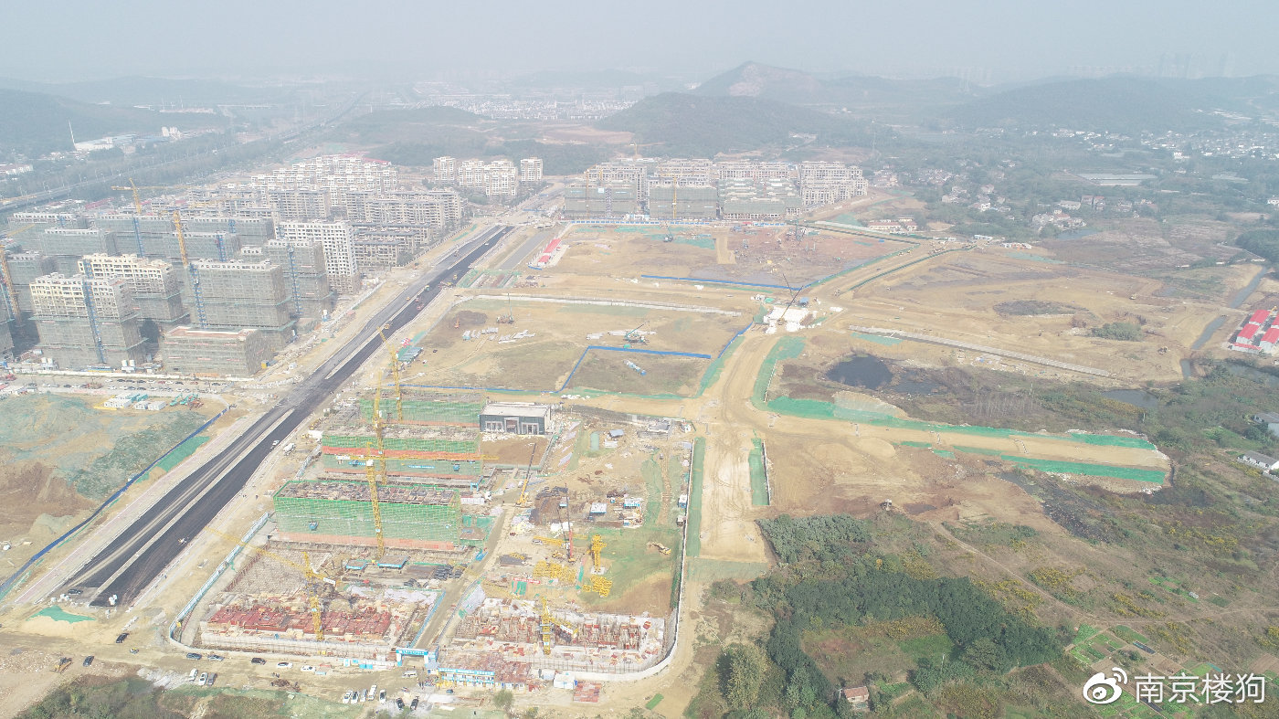 青龍地鐵小鎮(zhèn)最新進(jìn)展，科技驅(qū)動(dòng)未來，生活觸手可及的新篇章