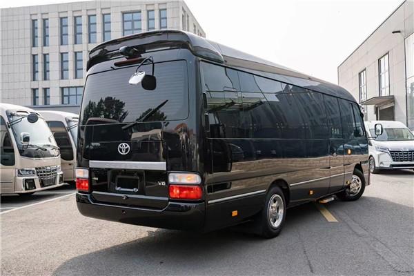 探秘小巷深處的寶藏，豐田考斯特最新款車型發(fā)布