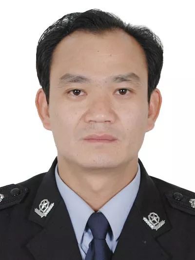 男科員與女書記，職場佳話的誕生與深遠影響