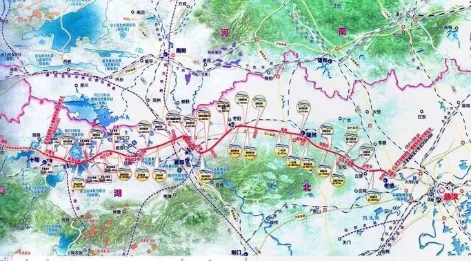 云夢(mèng)城鐵最新動(dòng)態(tài)，奇遇與溫情的交織