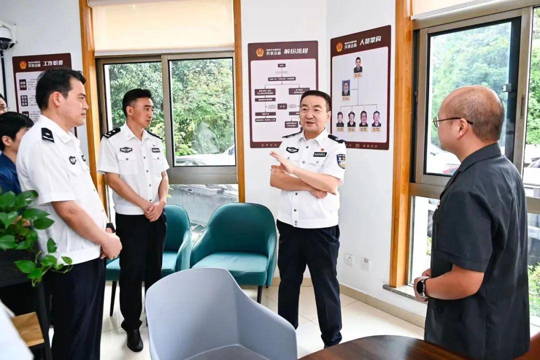 杭州夜班保安6小時(shí)溫馨日常記錄