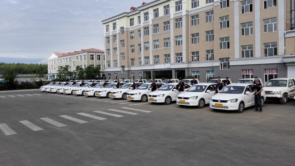龍丹駕校通勤車最新，啟程之車駛向自然美景的旅程