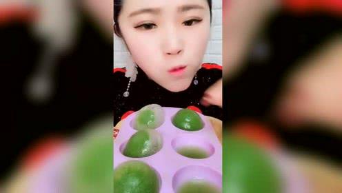 體驗冰爽美食的魅力，嘗鮮冰塊之旅