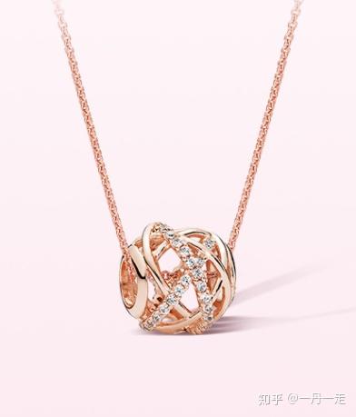 最新女式項(xiàng)鏈，展現(xiàn)自信成就，點(diǎn)亮生活風(fēng)采