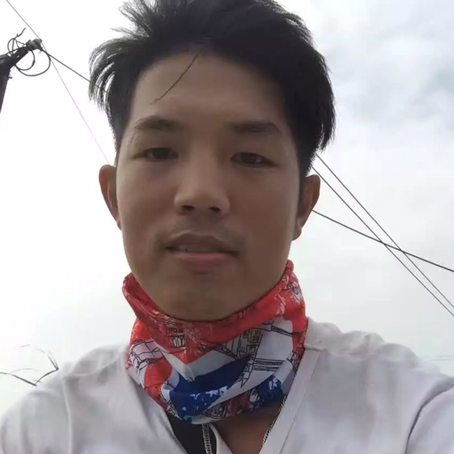 藍(lán)先生與自然美景的邂逅，內(nèi)心平和的旅程