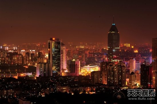 武漢夜景探索，尋找內(nèi)心平靜的夜游之旅