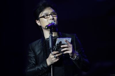 汪峰最新緋聞傳聞熱議，真相究竟如何？