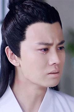 任嘉倫，魅力閃耀，星途璀璨的新時代之星！