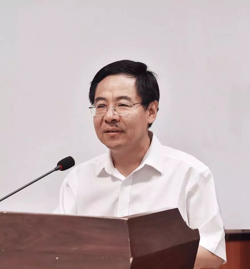 陳業(yè)鵬上任之旅，日常趣事與友情的溫馨篇章啟動
