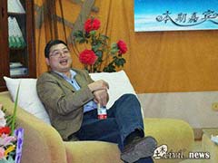 萬(wàn)麗偉，從舞臺(tái)到人生的魅力之旅——演員的魅力與勵(lì)志之旅