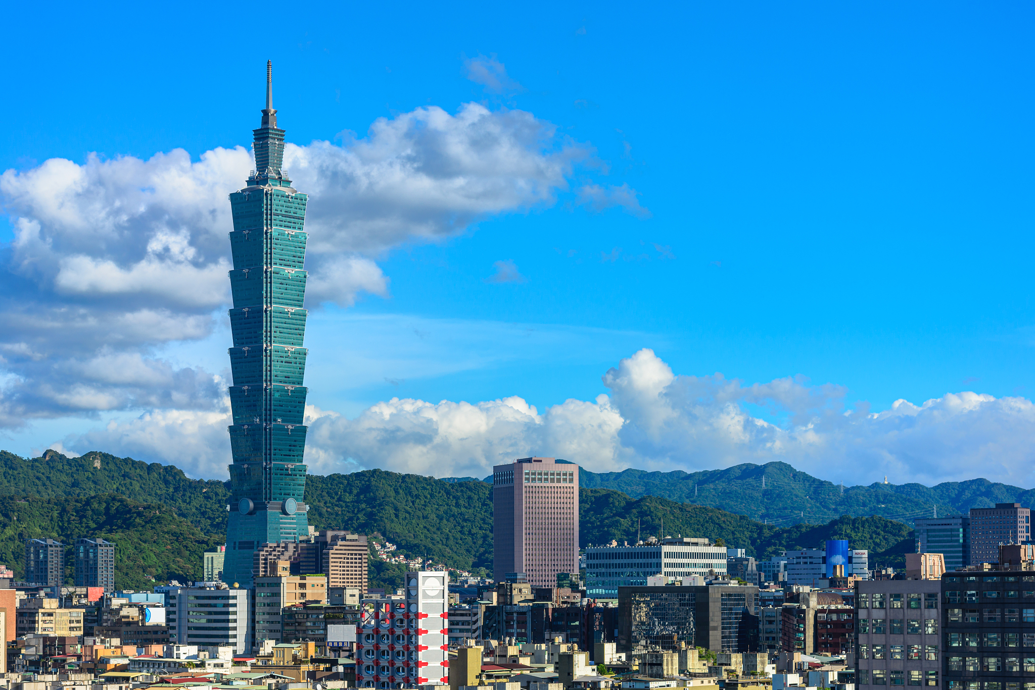 臺(tái)灣國巨實(shí)時(shí)行情與溫馨日常故事同步呈現(xiàn)