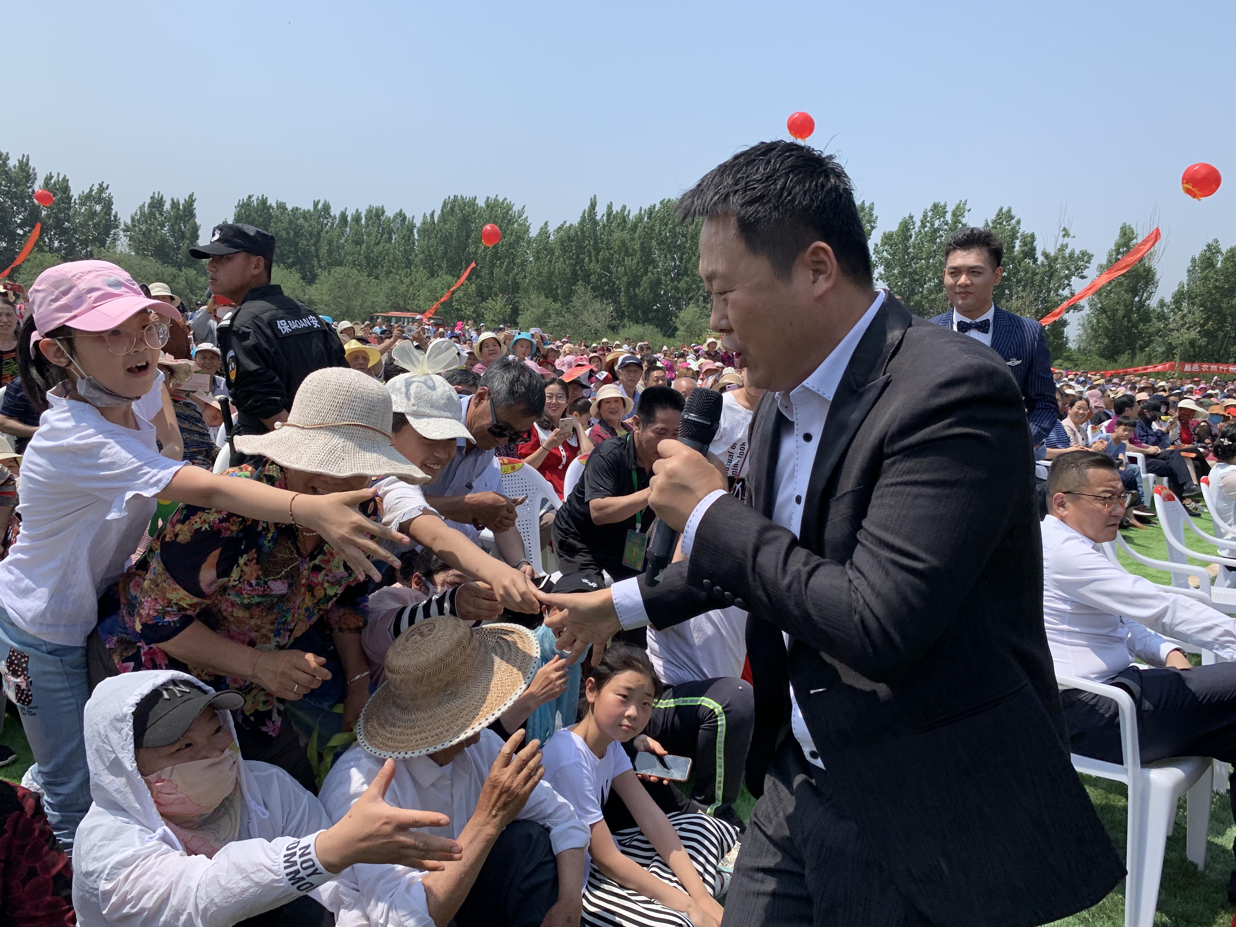 明星媛媛，小巷秘密樂園的星光故事