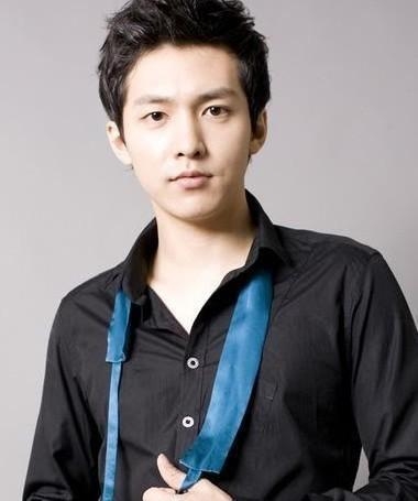 男演員圖片,男演員圖片，領(lǐng)略科技魅力，體驗未來生活的高科技產(chǎn)品盛宴