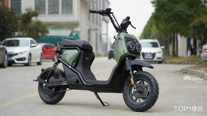 最新款電動(dòng)車(chē)價(jià)格展示，與自然美景相遇，探尋內(nèi)心寧?kù)o之旅