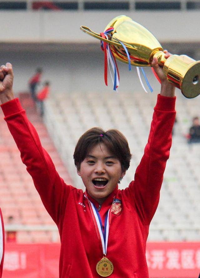 女足隊員王霜最新動態(tài),女足隊員王霜最新動態(tài)，與自然的對話，尋找內(nèi)心的寧靜之旅