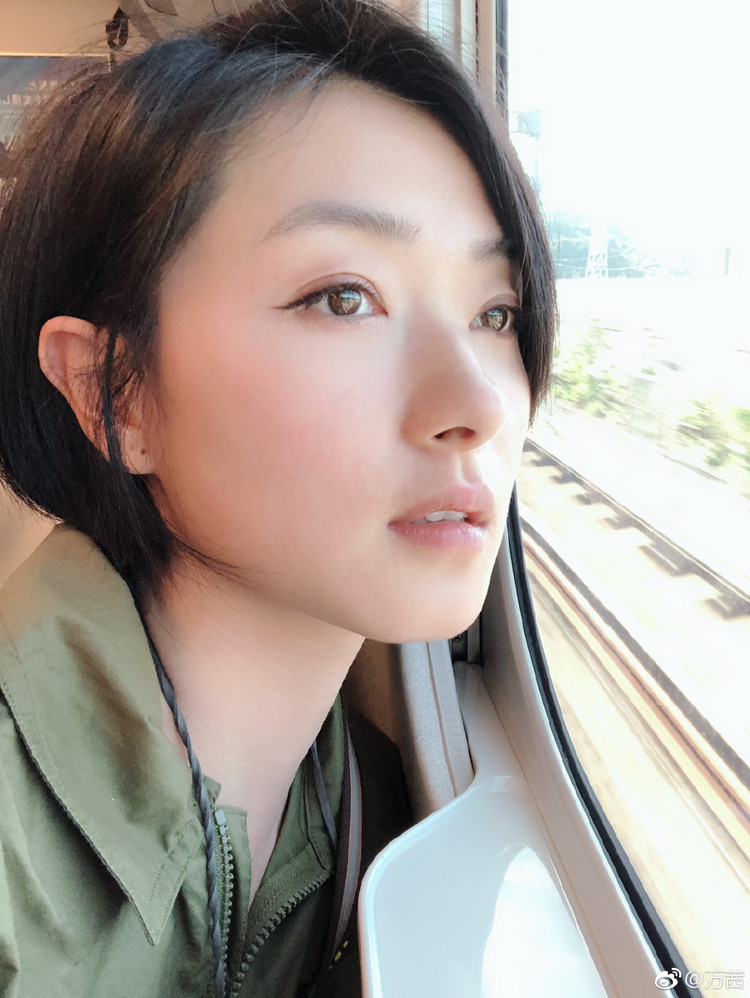 王珂女演員的微博，自信、變化與成長的勵志之旅