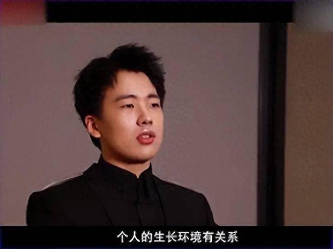 郭麒麟最新帥氣照片，科技魅力的全新生活體驗(yàn)