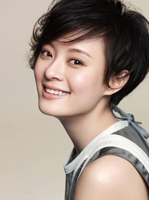 關(guān)于短發(fā)女明星的魅力與影響力的探析，某某觀點(diǎn)下的魅力展現(xiàn)與影響分析