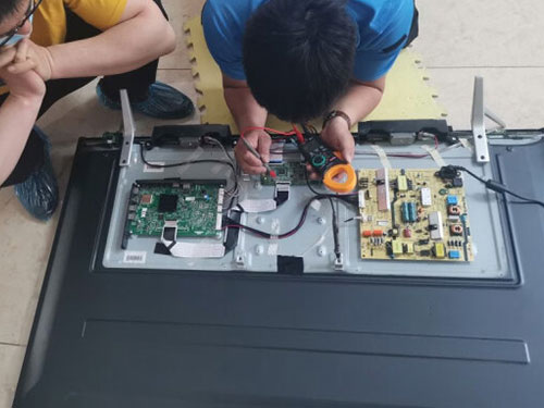 上門電視維修之路，從技能學習到自信成就，全程貼心服務