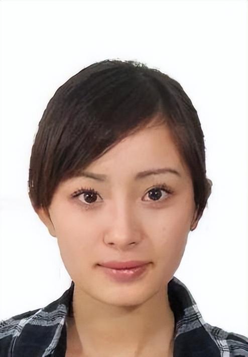 明星素顏?zhàn)C件照，真實(shí)之美的多維度解讀與展現(xiàn)