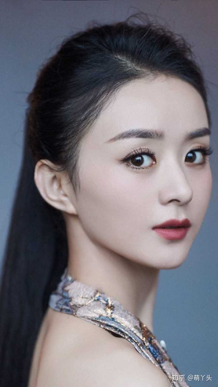 女明星與自然美景的獨家旅行紀實，美麗之旅的邂逅時刻